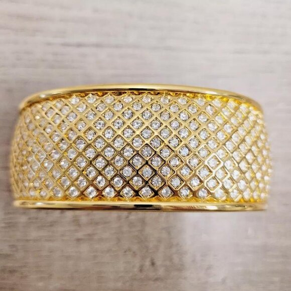 SWAROVSKI GOLDEN CRYSTAL LATTICE DESIGN WIDE CLAMPER BRACELET 54 - Picture 1 of 6
